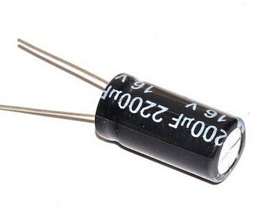 2200uF @ 16V Capacitor Electrolitico